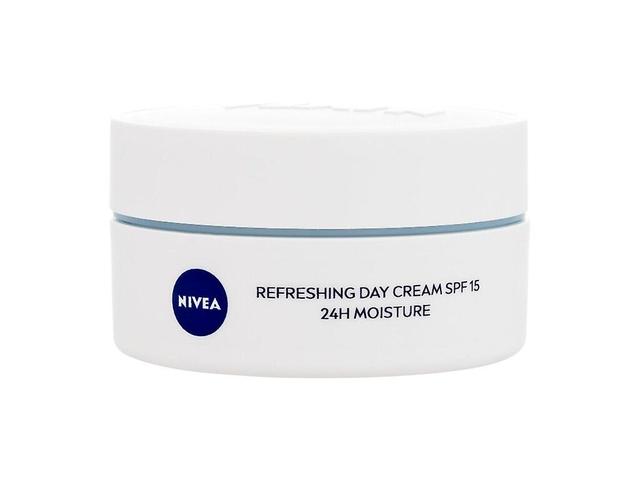 Nivea - Forfriskende dagkrem SPF15 - For kvinner, 50 ml on Productcaster.