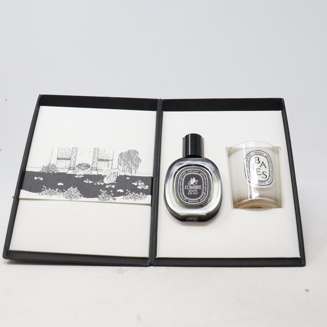 Diptyque L'ombre Dans L'eau Eau De Parfum & Baies Candle Duo / New With Box on Productcaster.