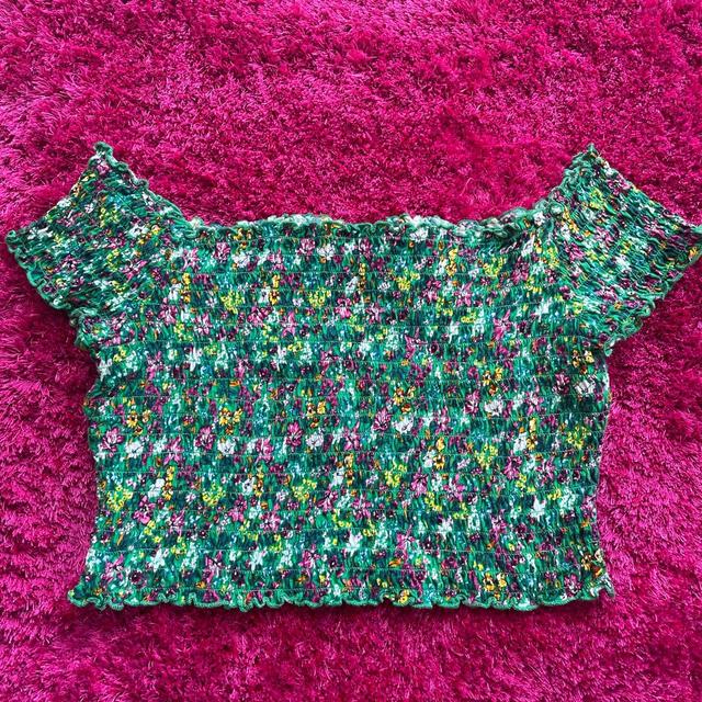 H&M Women's Crop top - Green - S on Productcaster.