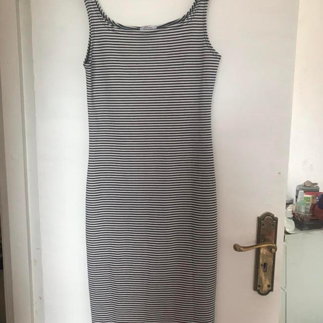 Zara Women's Dress - White/Navy - S on Productcaster.