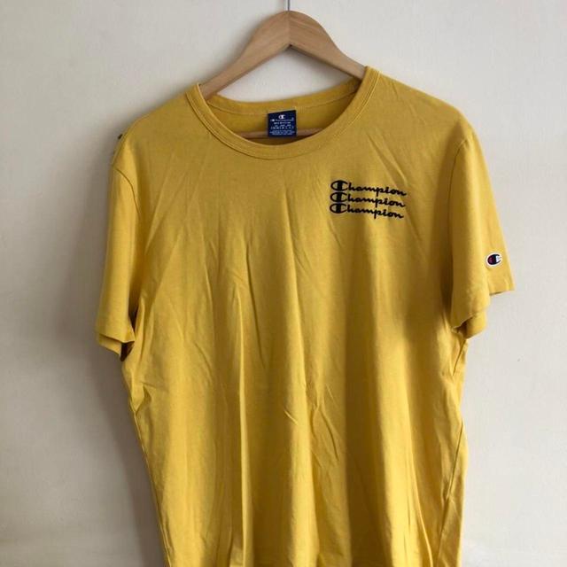 Champion Men's T-shirt - Yellow - M on Productcaster.