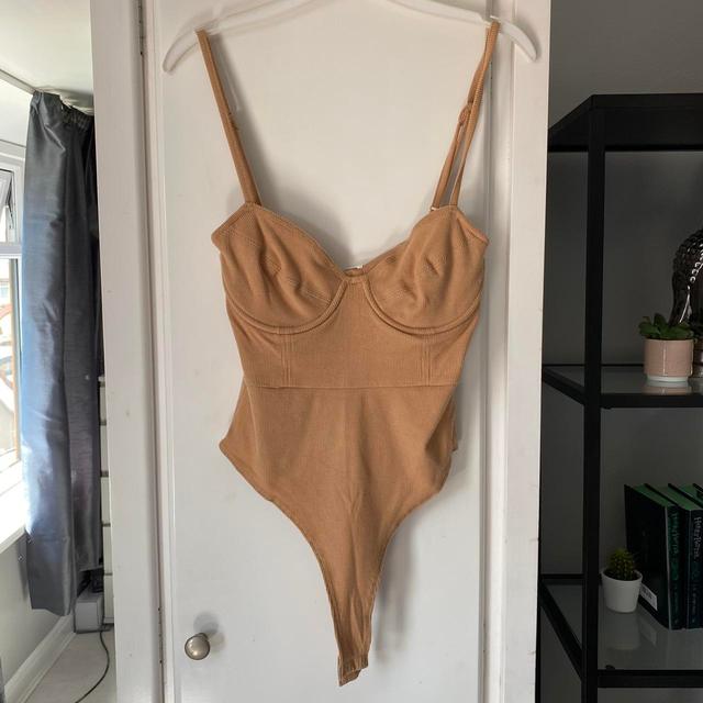 4th & Reckless Women's Bodysuit - Tan - 8 on Productcaster.