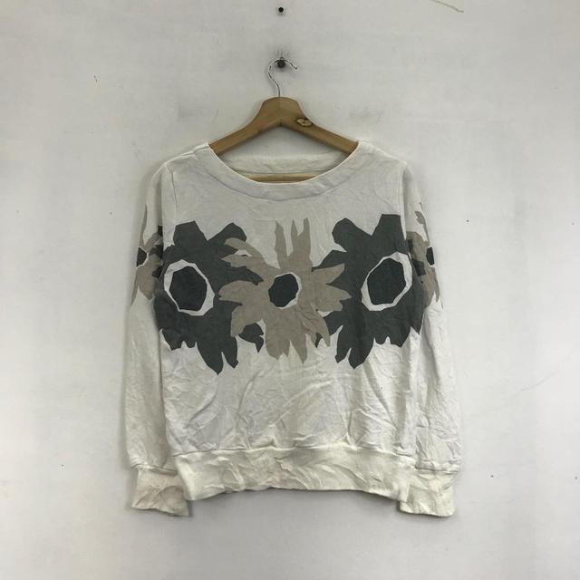 Vintage Women's Sweatshirt - White - S on Productcaster.