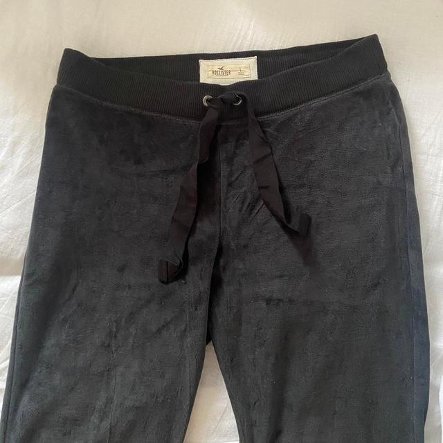 Hollister Co. Women's Trousers - Black - L on Productcaster.