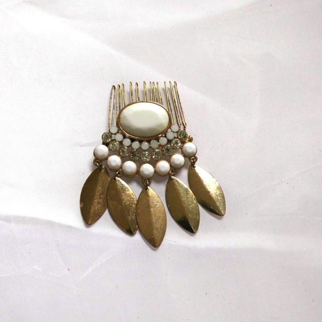 Vintage Women's Hair accessory - Gold on Productcaster.