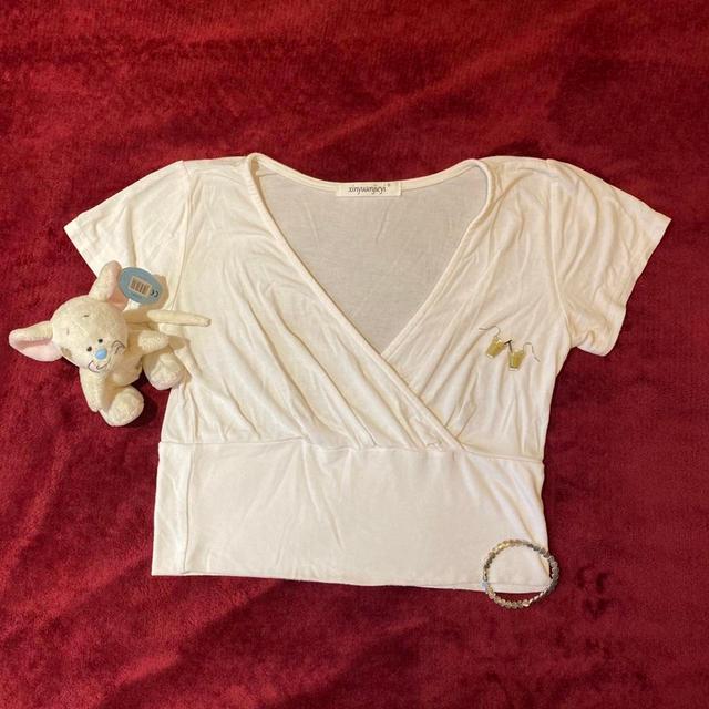 Preloved Women's Crop top - White - One size on Productcaster.