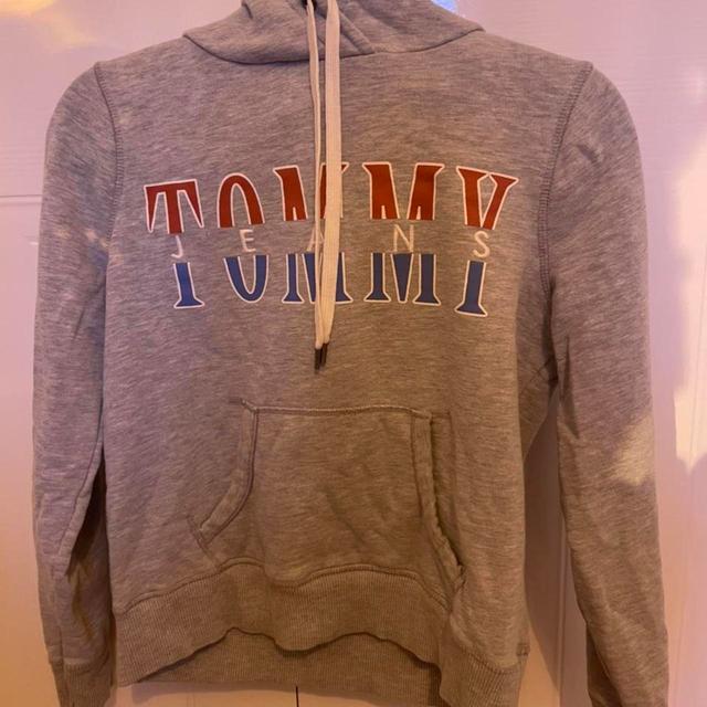 Tommy Hilfiger Women's Hoodie - Grey - XS on Productcaster.