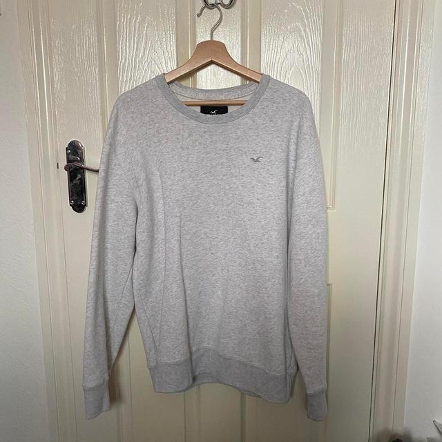 Hollister Co. Men's Sweatshirt - Grey/White - M on Productcaster.