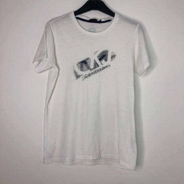 Calvin Klein Women's T-shirt - White - 6 on Productcaster.