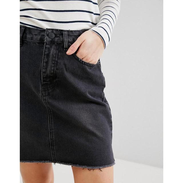 New Look Women's Skirt - Black - UK 10 on Productcaster.