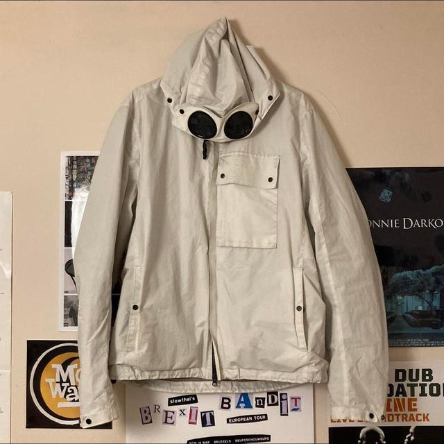 CP Company Men's Lightweight Jacket - White - L on Productcaster.