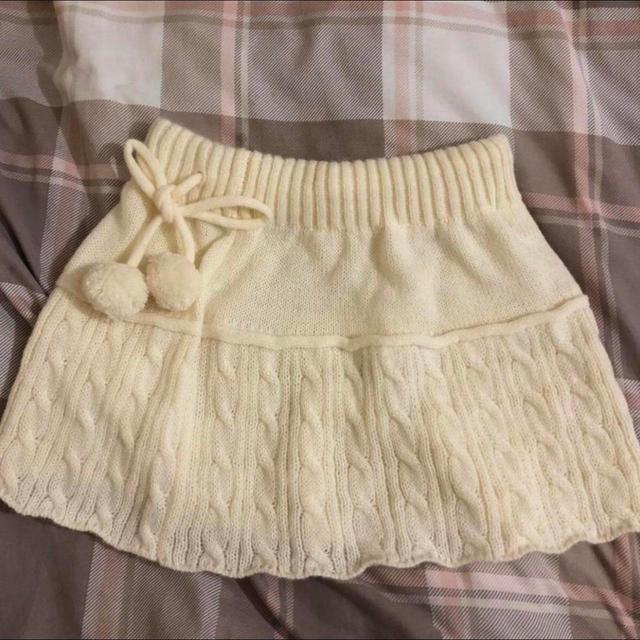 Abercrombie & Fitch Women's Skirt - Cream - UK 12 on Productcaster.