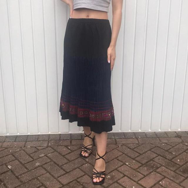 Vintage Women's Skirt - Black - 30" on Productcaster.