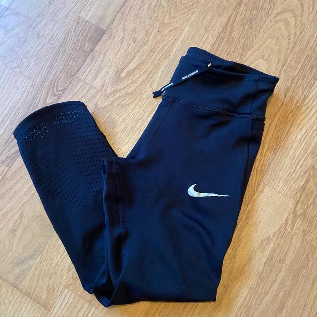 Nike Women's Leggings - Black - S on Productcaster.