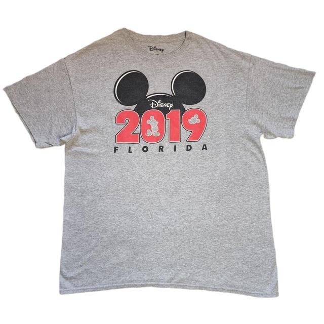 Disney Women's T-shirt - Grey/Red - XL on Productcaster.