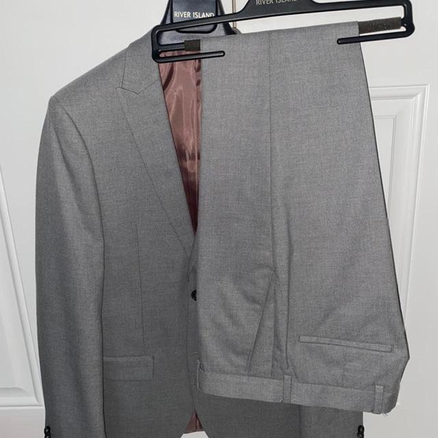 River Island Men's Suit - Grey/Burgundy on Productcaster.