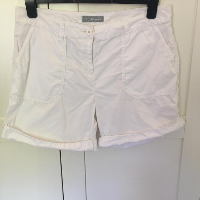 Marks & Spencer Women's Shorts - White - UK 14 on Productcaster.