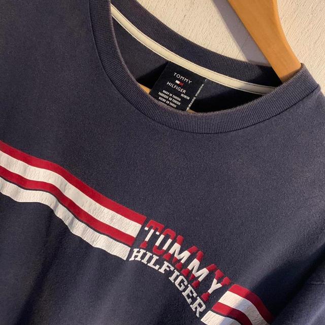 Tommy Hilfiger Men's T-shirt - Navy - M on Productcaster.