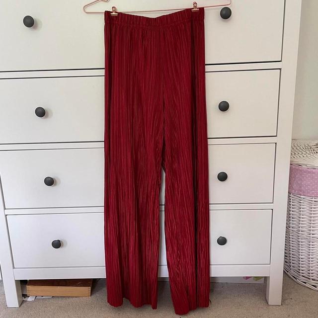 Urban Outfitters Women's Trousers - Burgundy - UK 4 on Productcaster.