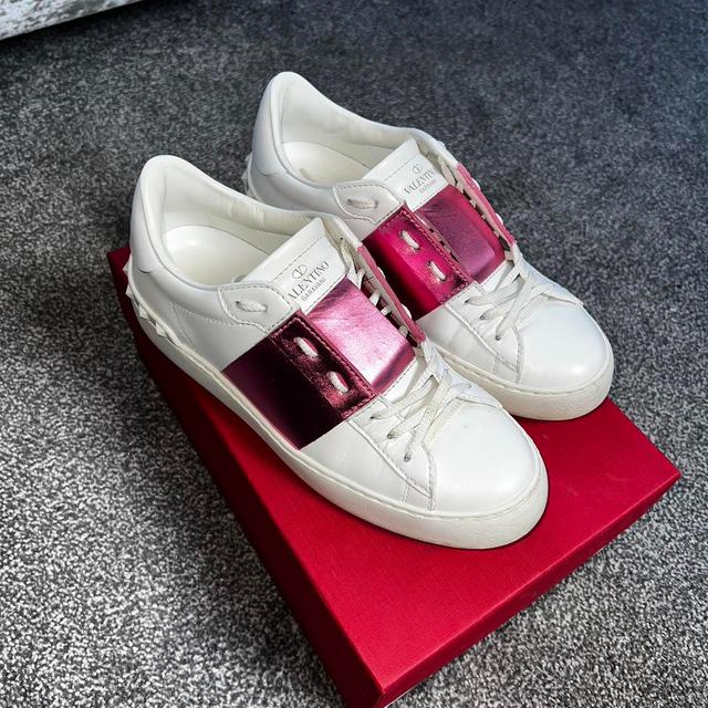 Valentino Women's Trainers - White - UK 4 on Productcaster.