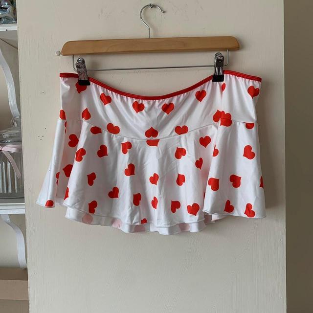 Women's Mini Skirt - Red/White - 4XL on Productcaster.