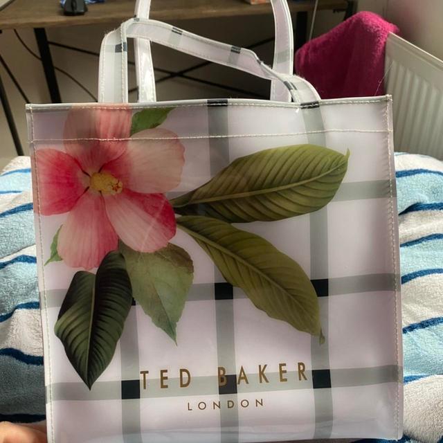 Ted Baker Women's Bag - White/Green on Productcaster.