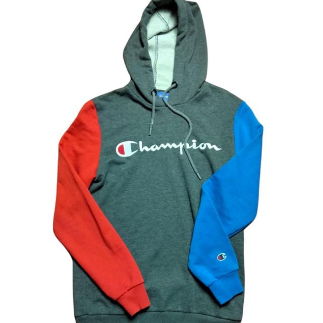 Champion Men's Hoodie - Grey - M on Productcaster.