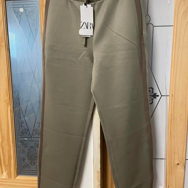 Zara Men's Straight leg Trousers - Brown/Khaki - L on Productcaster.