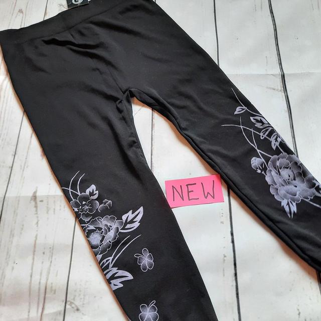 Women's Leggings - Black/White - UK 8 on Productcaster.