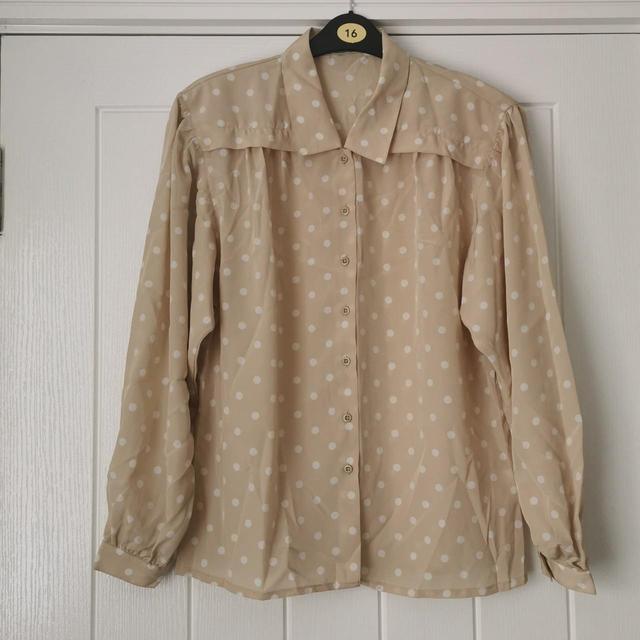 Jaeger Women's Blouse - Cream on Productcaster.