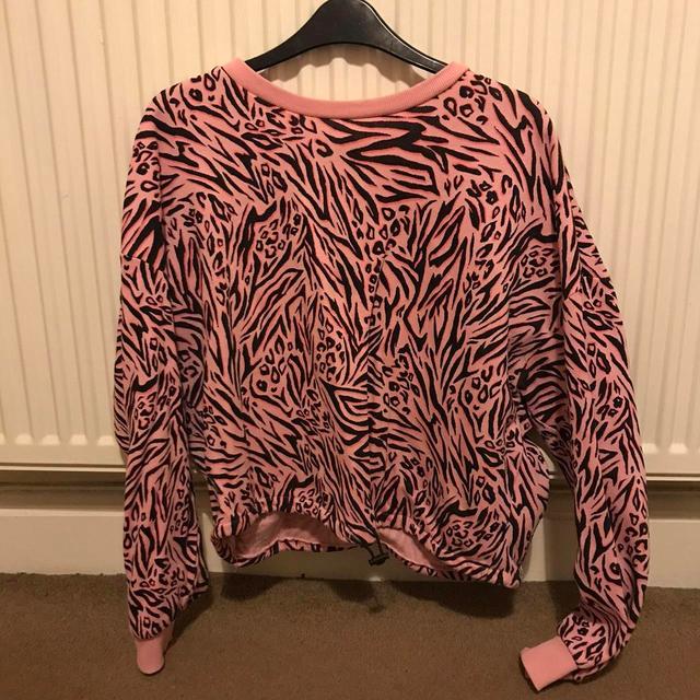 H&M Women's Sweatshirt - Pink - M on Productcaster.