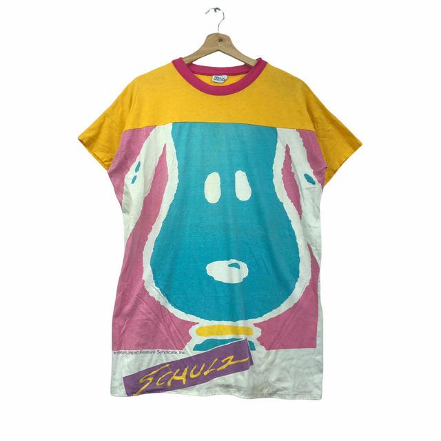 Men's T-shirt - Pink - L on Productcaster.