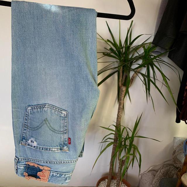 Levi's Women's Jeans - Blue - 30" on Productcaster.