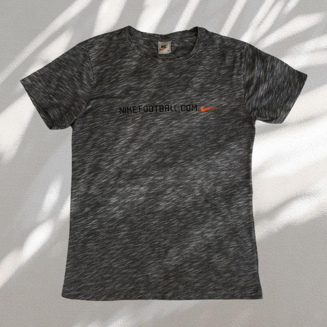 Nike Men's T-shirt - Grey - M on Productcaster.