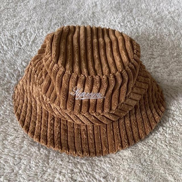 Supreme Men's Hat - Tan on Productcaster.