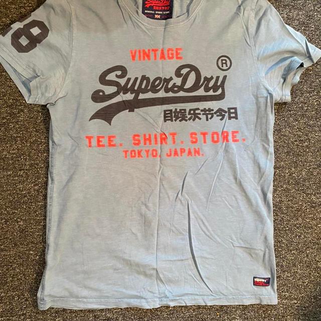 Superdry Men's T-shirt - Blue/Red - S on Productcaster.