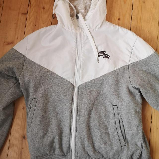 Nike Men's Hoodie - Grey - M on Productcaster.