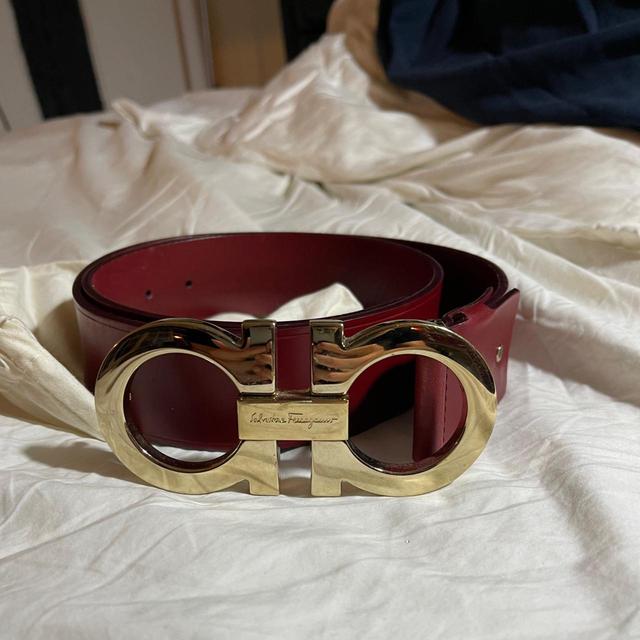 Salvatore Ferragamo Men's Belt - Red/Gold on Productcaster.