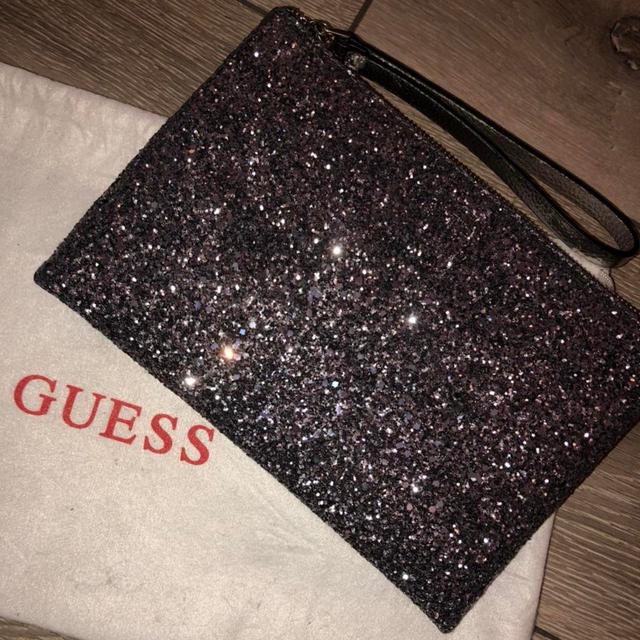 Guess Women's Clutch bags - Silver on Productcaster.