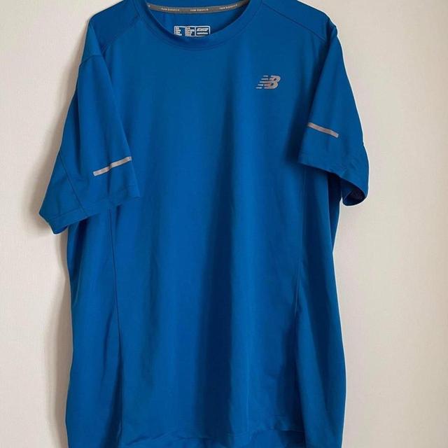 New Balance Men's T-shirt - Blue/Navy - L on Productcaster.