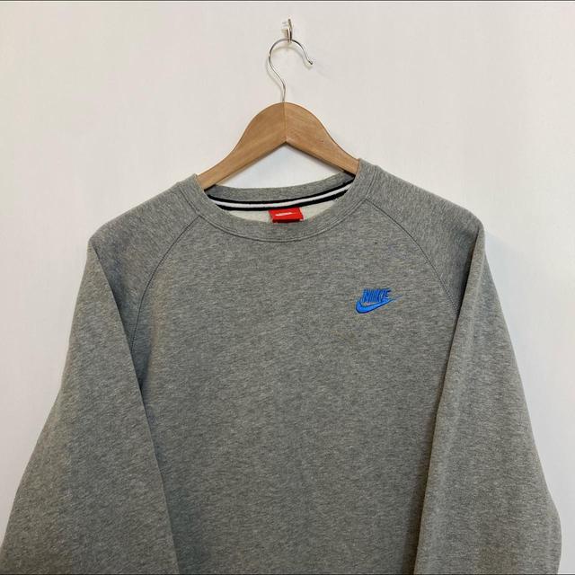 Nike Men's Sweatshirt - Grey - M on Productcaster.