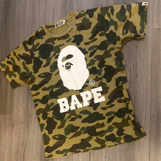 BAPE Men's T-shirt - Khaki - M on Productcaster.