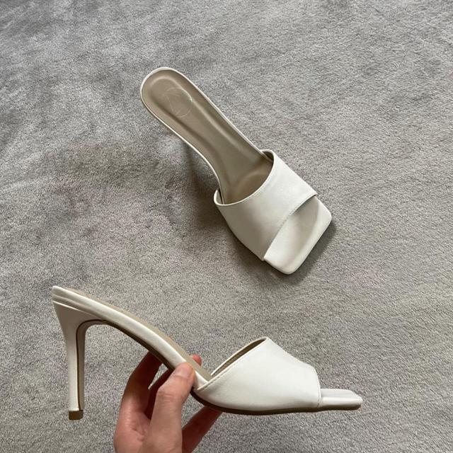 Missguided Women's Mules - White - UK 5 on Productcaster.