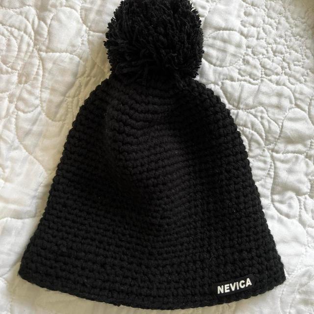 Nevica Women's Hat - Black on Productcaster.