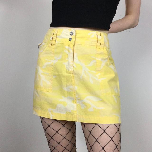 Vintage Women's Skirt - Yellow - M on Productcaster.