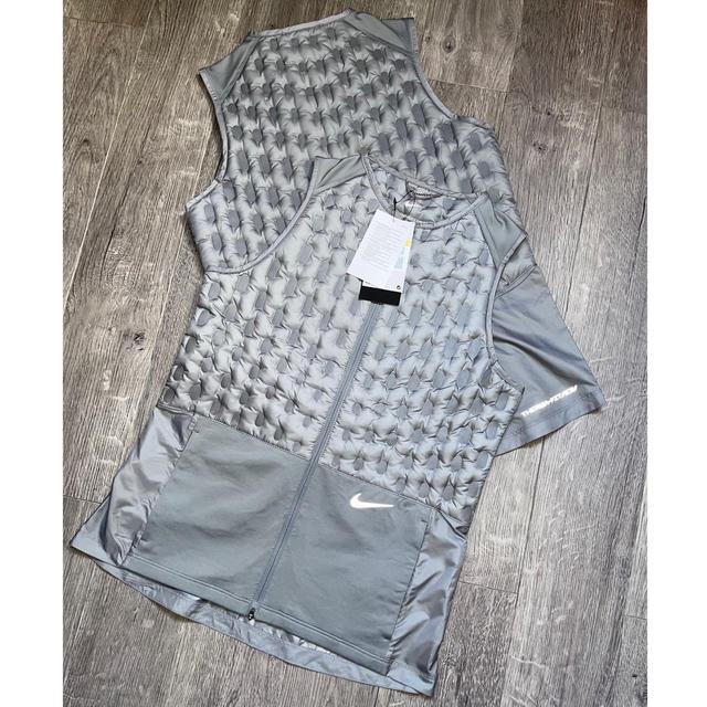 Nike Women's Gilet - Grey - S on Productcaster.