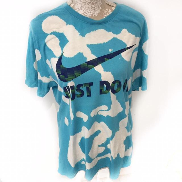 Nike Men's T-shirt - Blue - L on Productcaster.