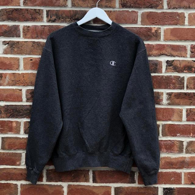 Champion Men's Jumper - Grey - M on Productcaster.