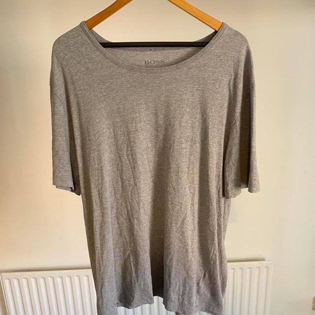 Hugo Boss Men's T-shirt - Grey - XXL on Productcaster.