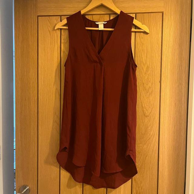 H&M Women's Blouse - Burgundy - 8 on Productcaster.